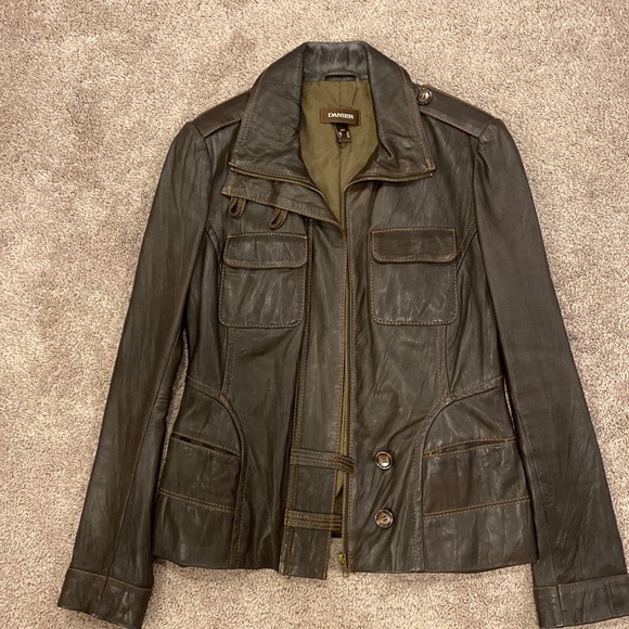 Danier vintage leather jacket. - Picture 1 of 8